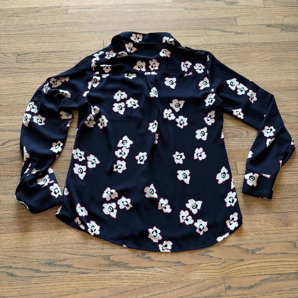 Express The Portofino Shirt Navy Blue Floral Roll Tab Sleeve Blouse Small - Picture 7 of 7